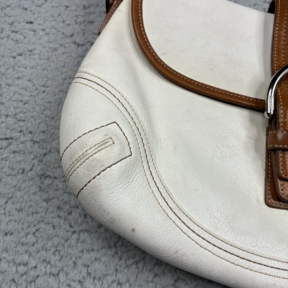 Coach Soho Flap F10192 Y2K White Brown Leather Shoulder Bag Purse - Picture 2 of 16
